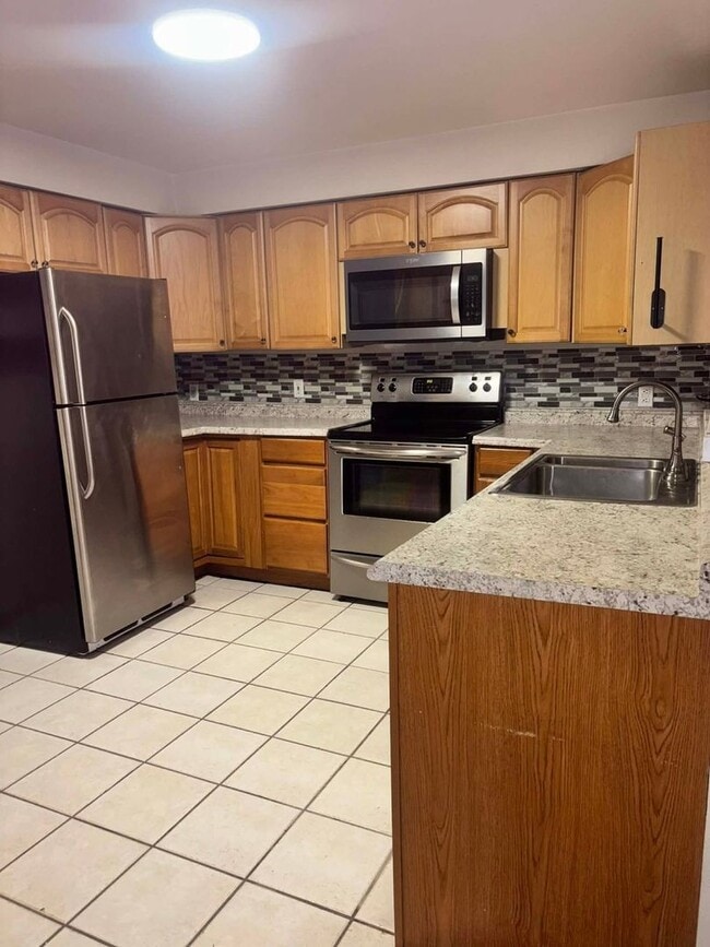 Foto del edificio - 803 9th Ave NW