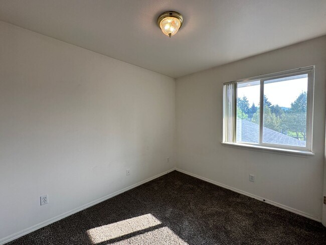 Foto del edificio - 3215-3221 N Thicket Ln