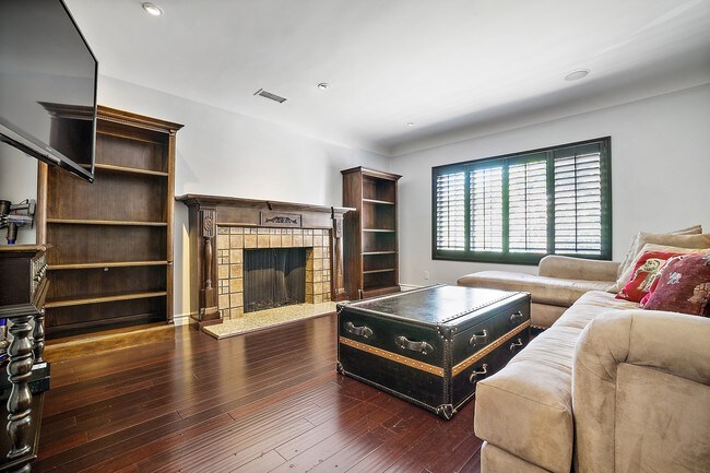 Foto del edificio - 1036 N Ogden Dr