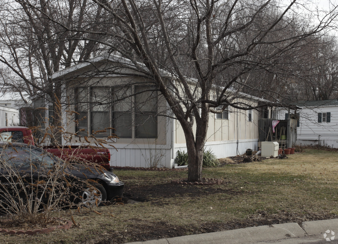 Building Photo - Peaceful Valley Mobile Home Park