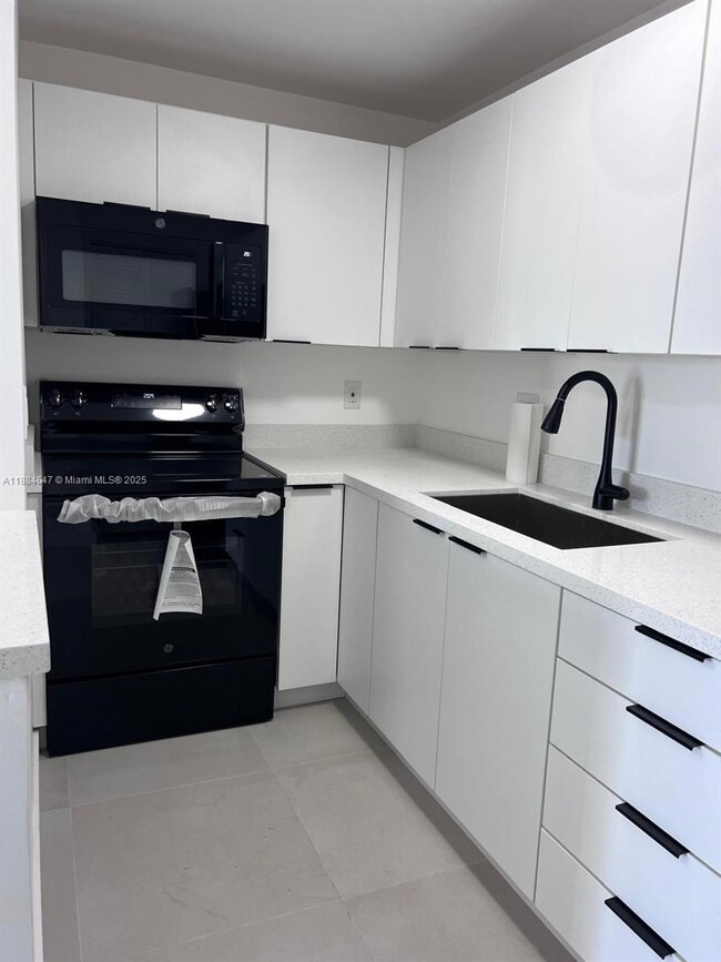 Foto del edificio - 7820 NE Bayshore Ct