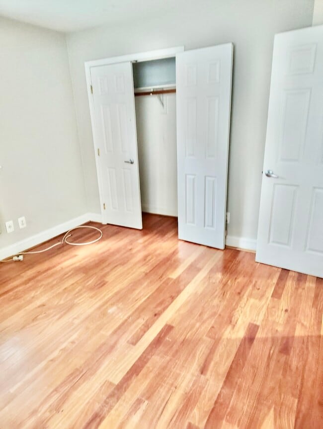 Building Photo - 19 Post Office Ave