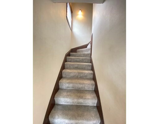 Building Photo - 36-38 Walnut St