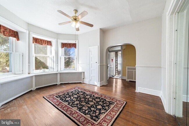 Foto del edificio - 7301 Chestnut Ave