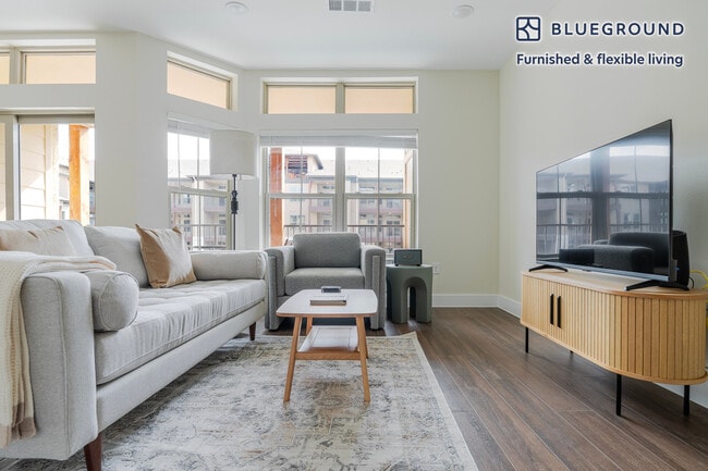 Foto del edificio - 1501 W Howard Ln