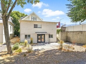 Building Photo - 31 N 100 W
