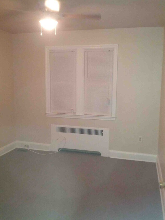 Foto del edificio - 7307 Harford Rd