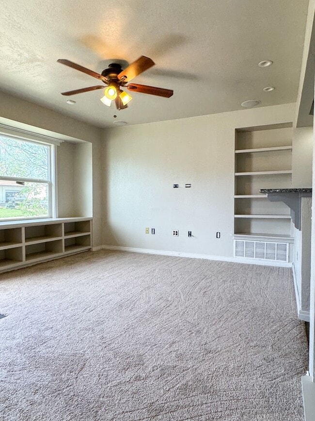 Building Photo - Cute, remodeled home in Central Killeen