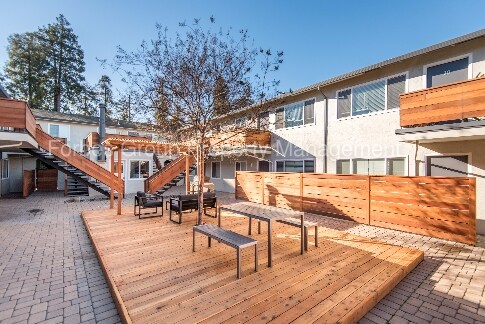 Building Photo - 3680 Greenlee Dr