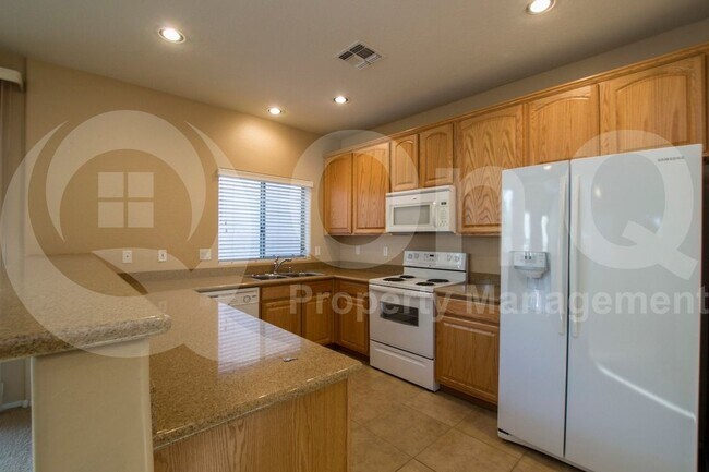 Building Photo - 1387 S Joshua Tree Ln