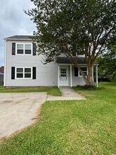Building Photo - 124 E Saltwood Pl