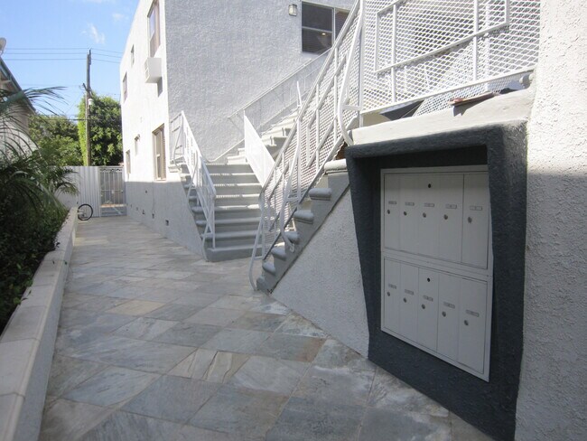 Building Photo - 3711 Inglewood Blvd