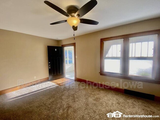 Building Photo - 2415 44th St