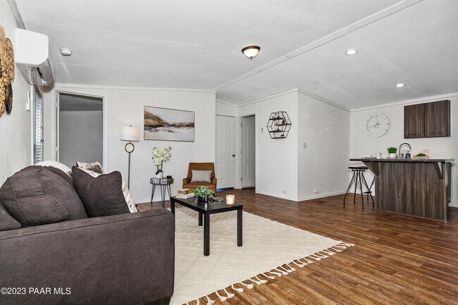 Building Photo - 20932 E Deer Valley Ln
