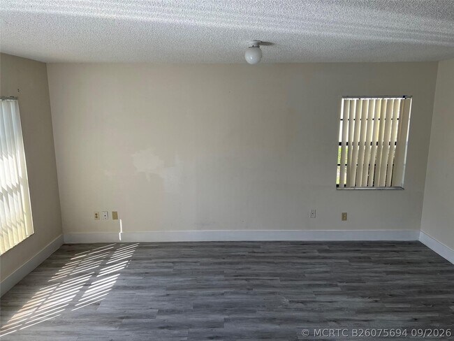 Building Photo - 2941 NW 92nd Ave