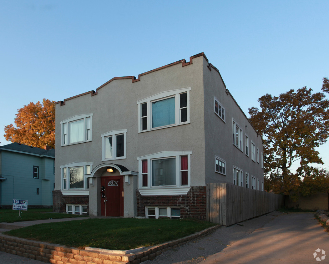 Building Photo - 2508 Portland Ave S