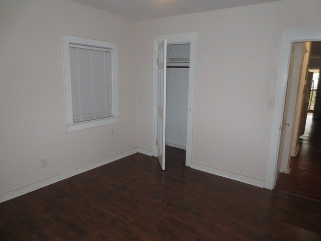 Building Photo - Coming Soon----Grant Park / Peoples Town