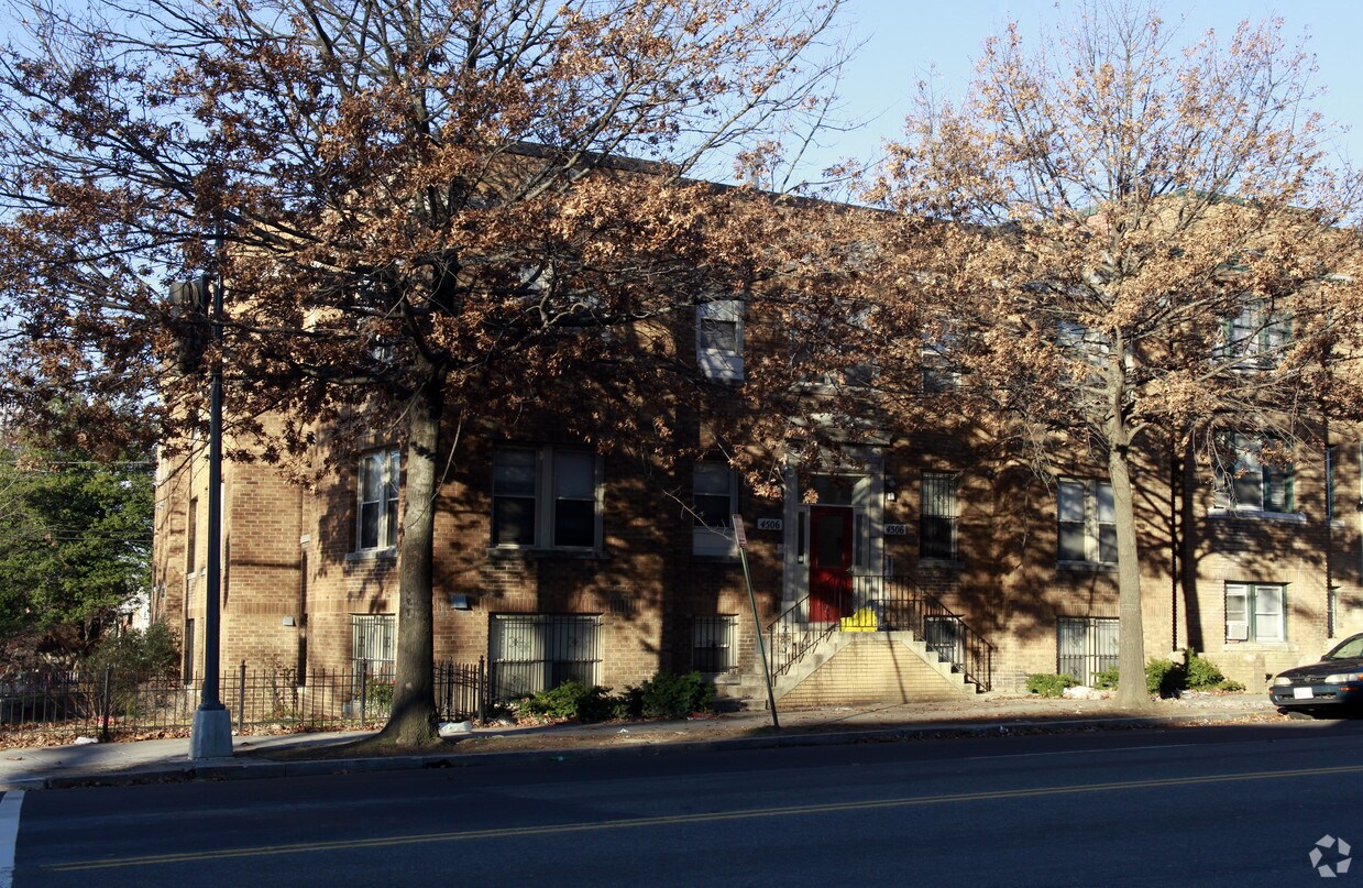 Primary Photo - 4506 Georgia Ave NW
