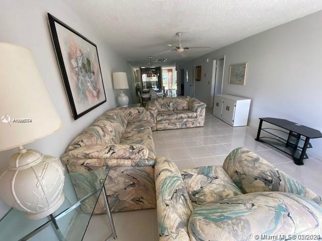 Foto del edificio - 13886 Vía Flora