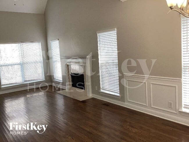 Building Photo - 7142 Riverfront Dr