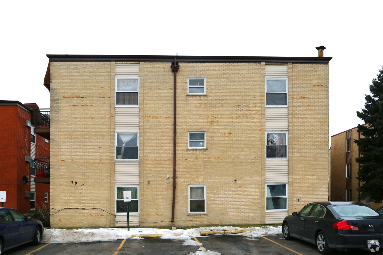 Building Photo - 790 Piper Ln