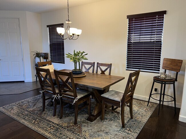 Building Photo - 1708 Wolf Canyon Loop
