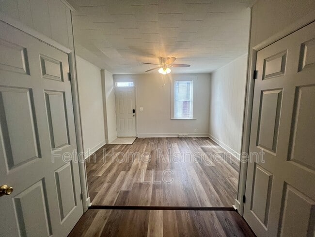 Foto del edificio - 615 Lake St