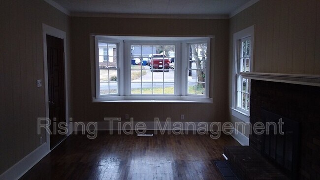 Foto del edificio - 104 Walker Ave