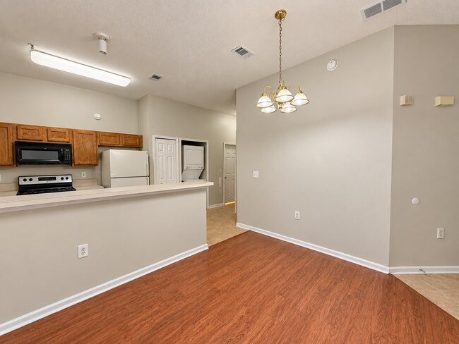 Building Photo - Timothy Landing Condos