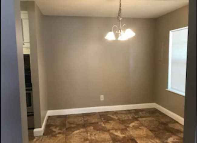 Building Photo - 6821 Wildwood Ct