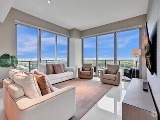 Building Photo - 16385 Biscayne Blvd
