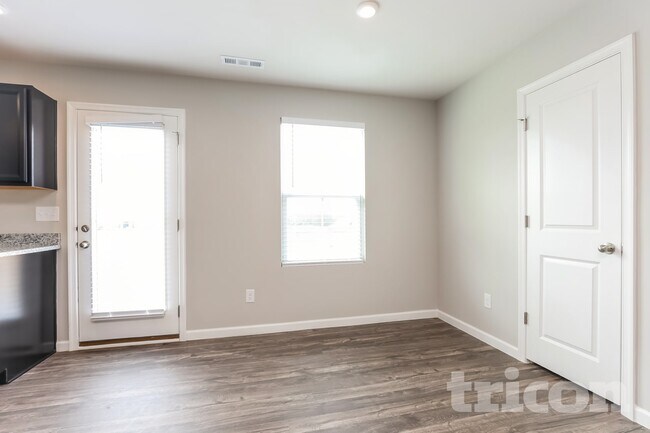 Foto del edificio - 2013 Westchester Dr