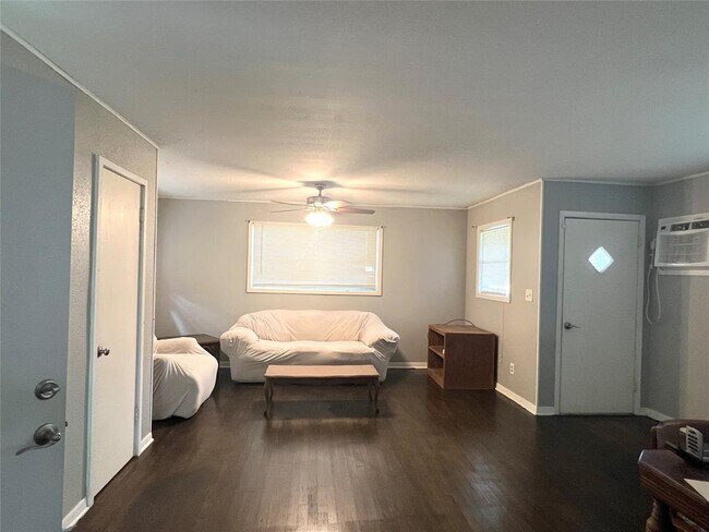 Foto del edificio - 502 N Liberty St