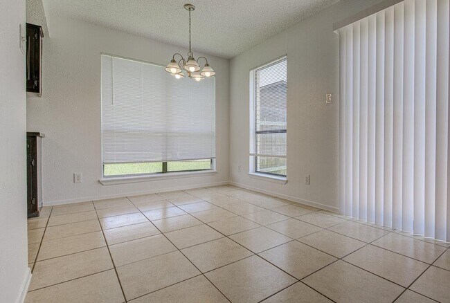 Foto del edificio - 1200 Westcott Dr