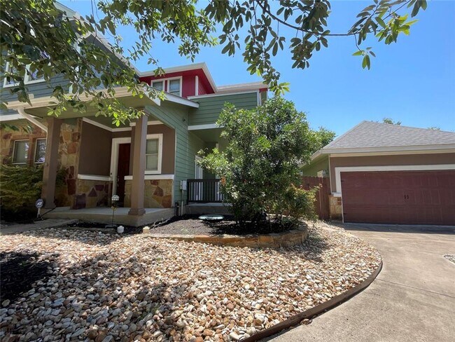 Building Photo - Spacious 2-bedroom, 2.5-bath condo available!