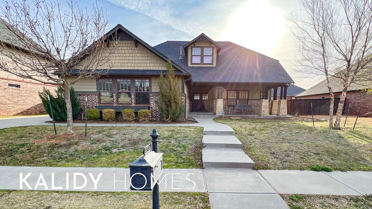 Foto principal - 13504 Rock Canyon Rd