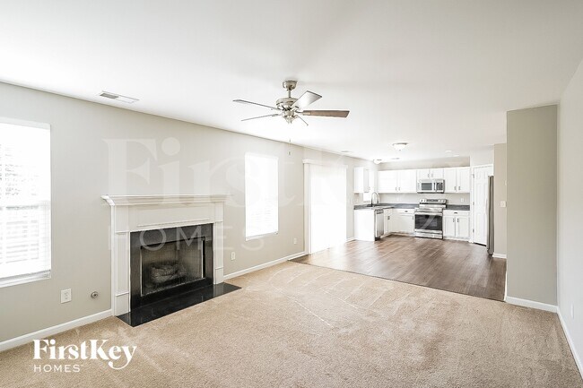 Foto del edificio - 1692 Comanche Run