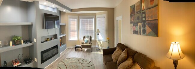 Foto del edificio - 12629 Maple Ave
