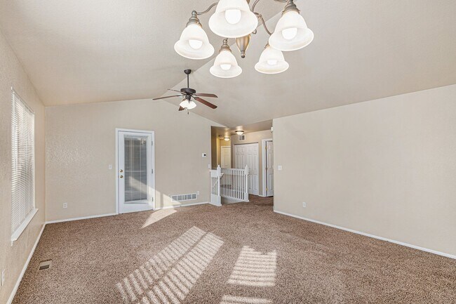 Foto del edificio - Ranch style, 3 beds, garage and AC