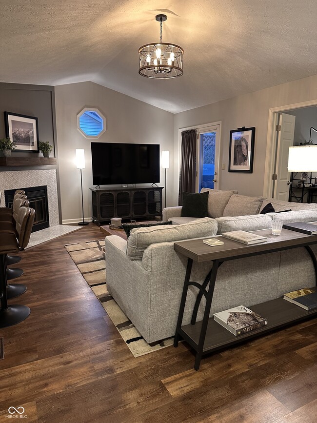 Building Photo - 9209 N Park Ave