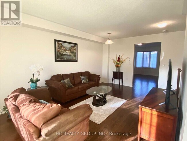 Photo du bâtiment - 33 Carratuck St