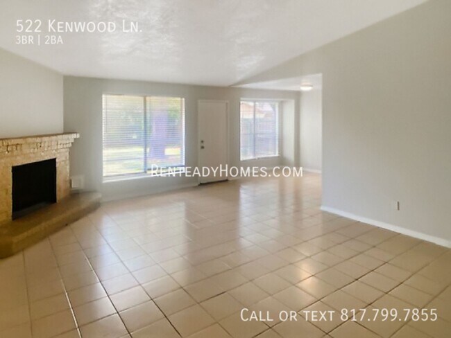 Foto del edificio - 522 Kenwood Ln