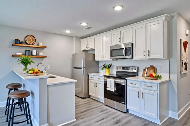 Foto del edificio - 197 Winding Chestnut Dr