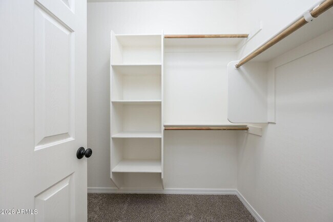 Foto del edificio - 538 W Gum Tree Ave
