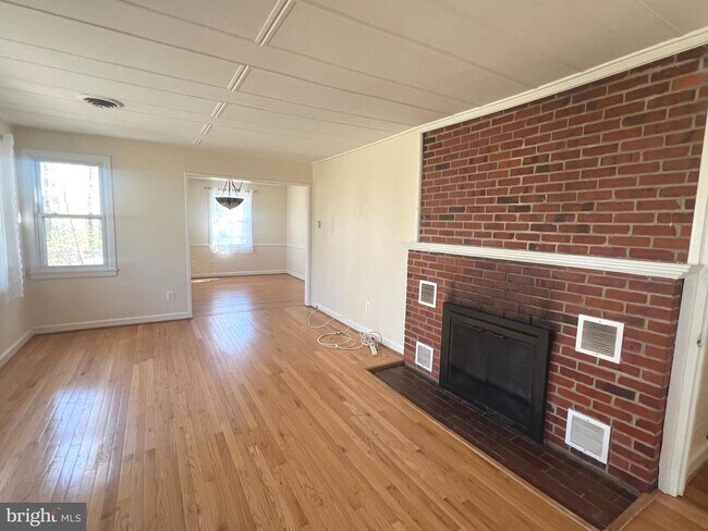 Foto del edificio - 4112 Elizabeth Ln