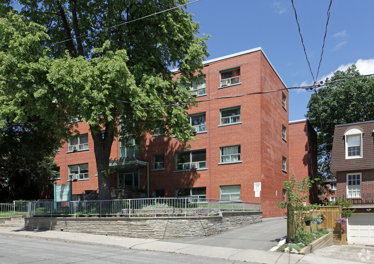 Primary Photo - Castlefield Apartments
