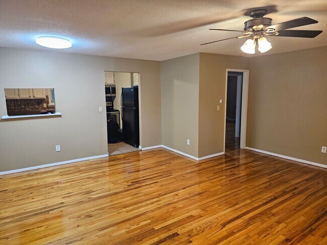 Foto del edificio - 474 Oak Ave