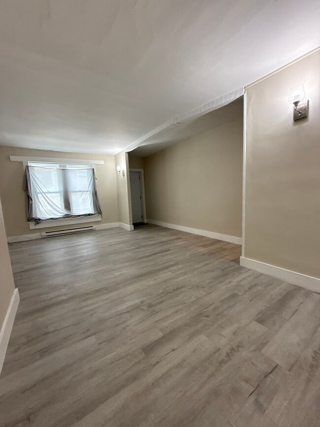 Building Photo - Newly Renovated 3br Home for rent in Allen...
