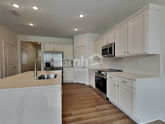 Foto del edificio - 1634 Soapstone Rd