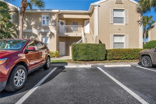 Building Photo - Seasonal Condo in Gateway Greens  or Annua...
